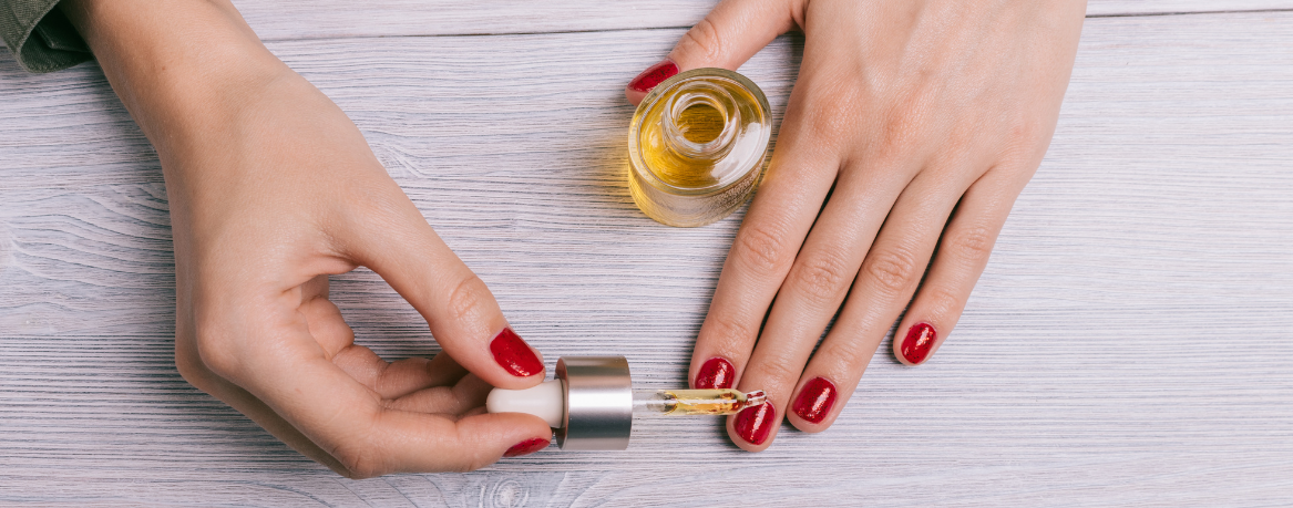 Use eyeshadow to create a trendy nail look - SUGAR Cosmetics